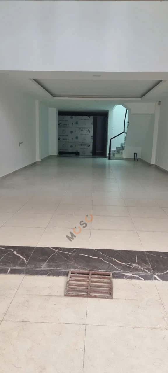 Cho thuê nhà mặt tiền đường Ung Văn Khiêm Quận Bình Thạnh, TP.HCM – giá 40 triệu — Hình 2